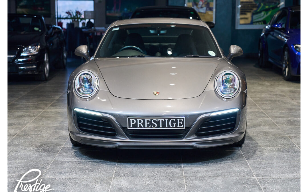 Porsche 911 Carrera