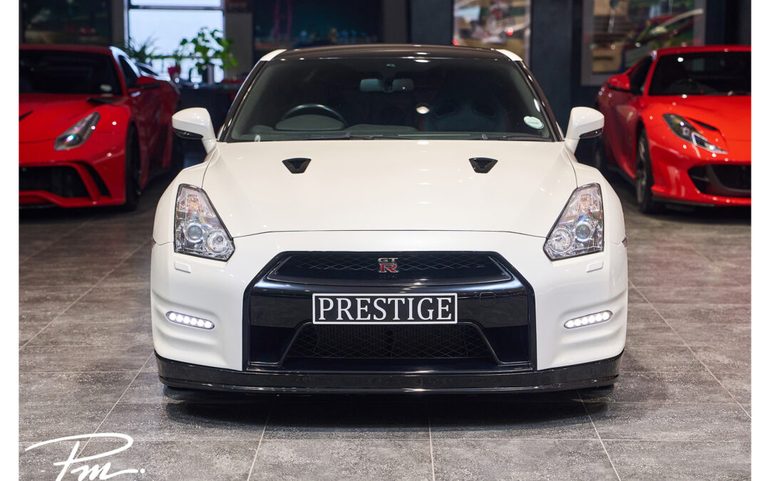 Nissan R35 GTR Black Edition