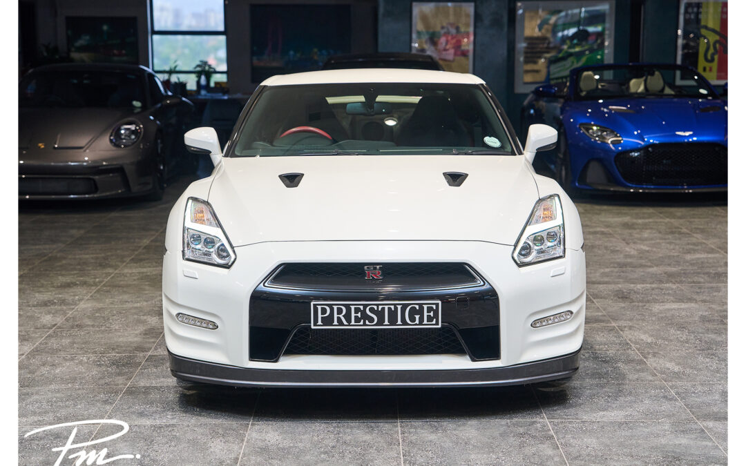 Nissan GT-R Black edition